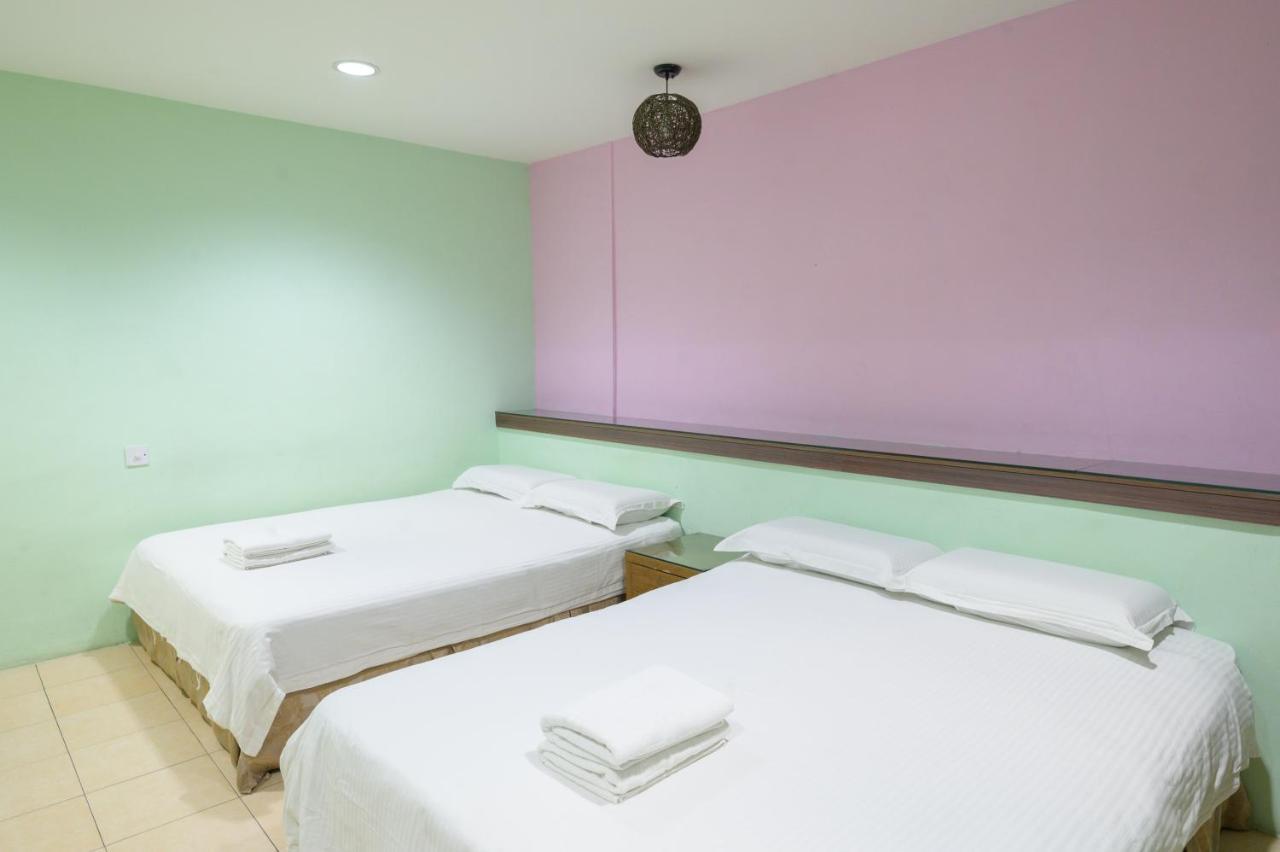 Uptown Hotel Kajang Bagian luar foto
