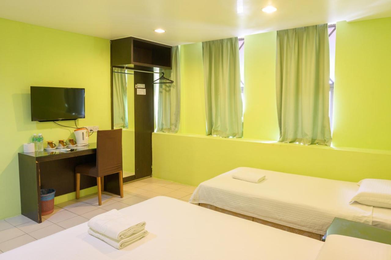Uptown Hotel Kajang Bagian luar foto