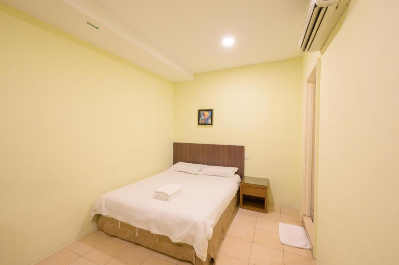 Uptown Hotel Kajang Bagian luar foto