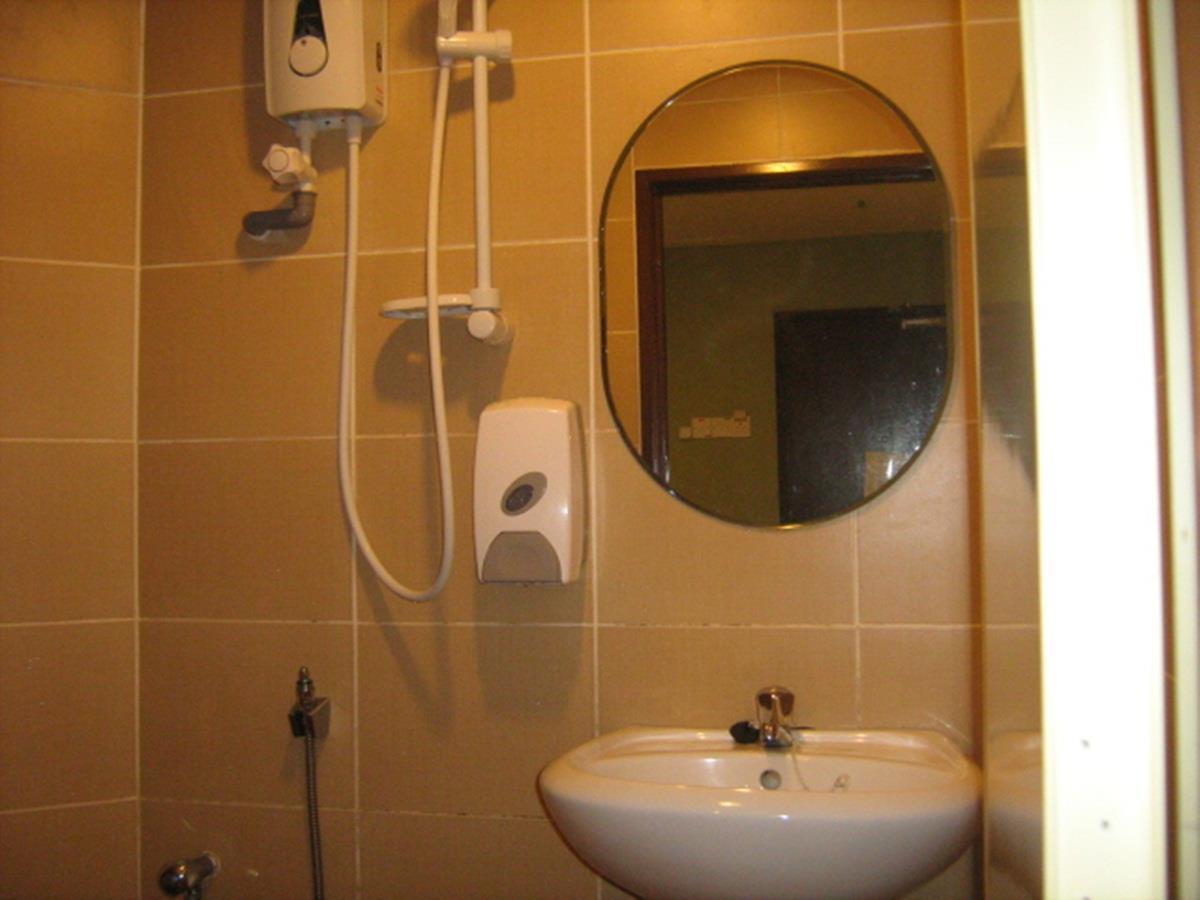 Uptown Hotel Kajang Bagian luar foto