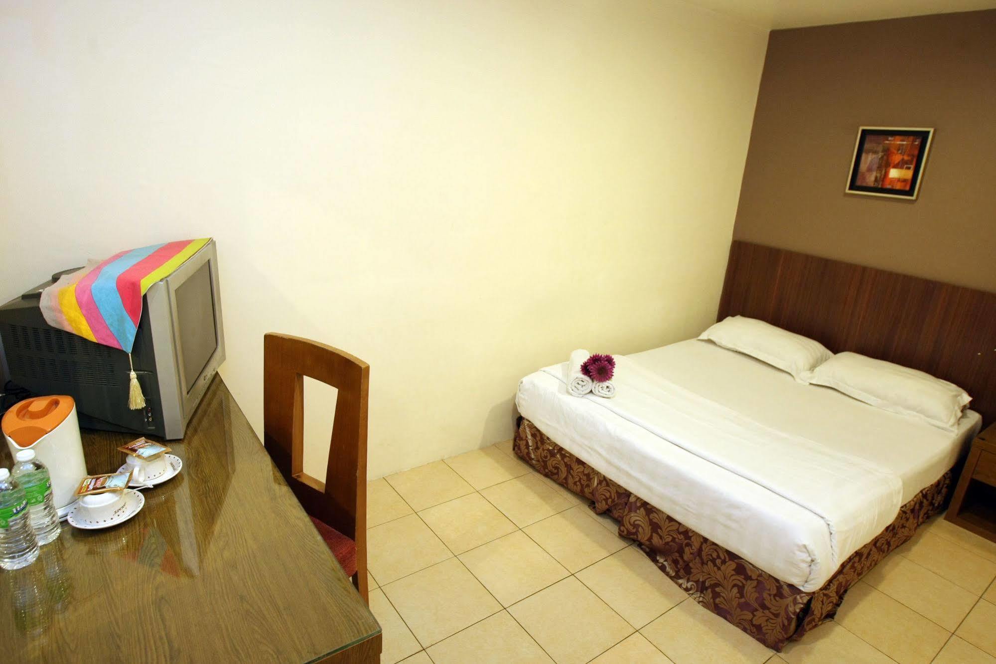 Uptown Hotel Kajang Bagian luar foto