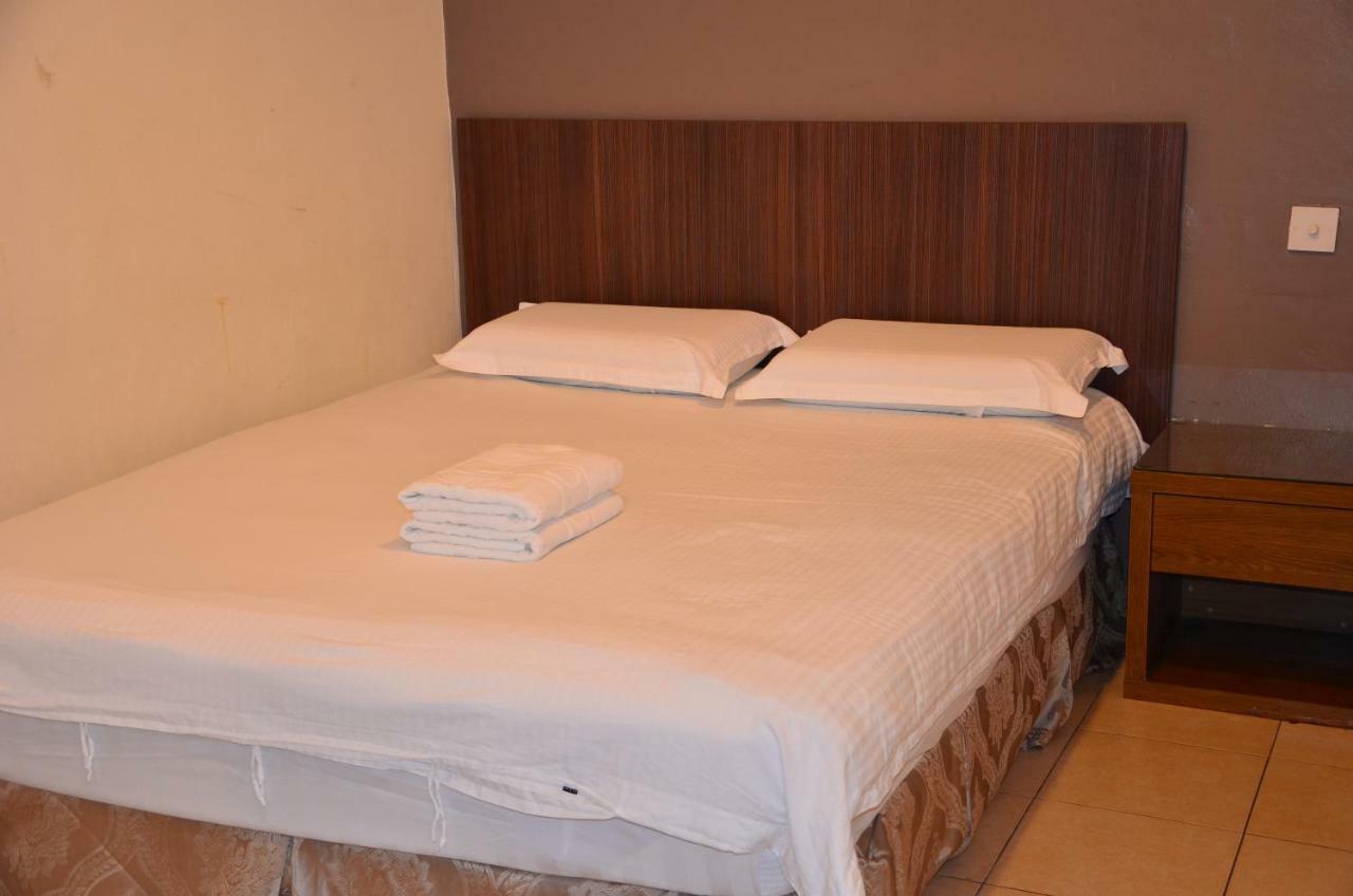 Uptown Hotel Kajang Bagian luar foto