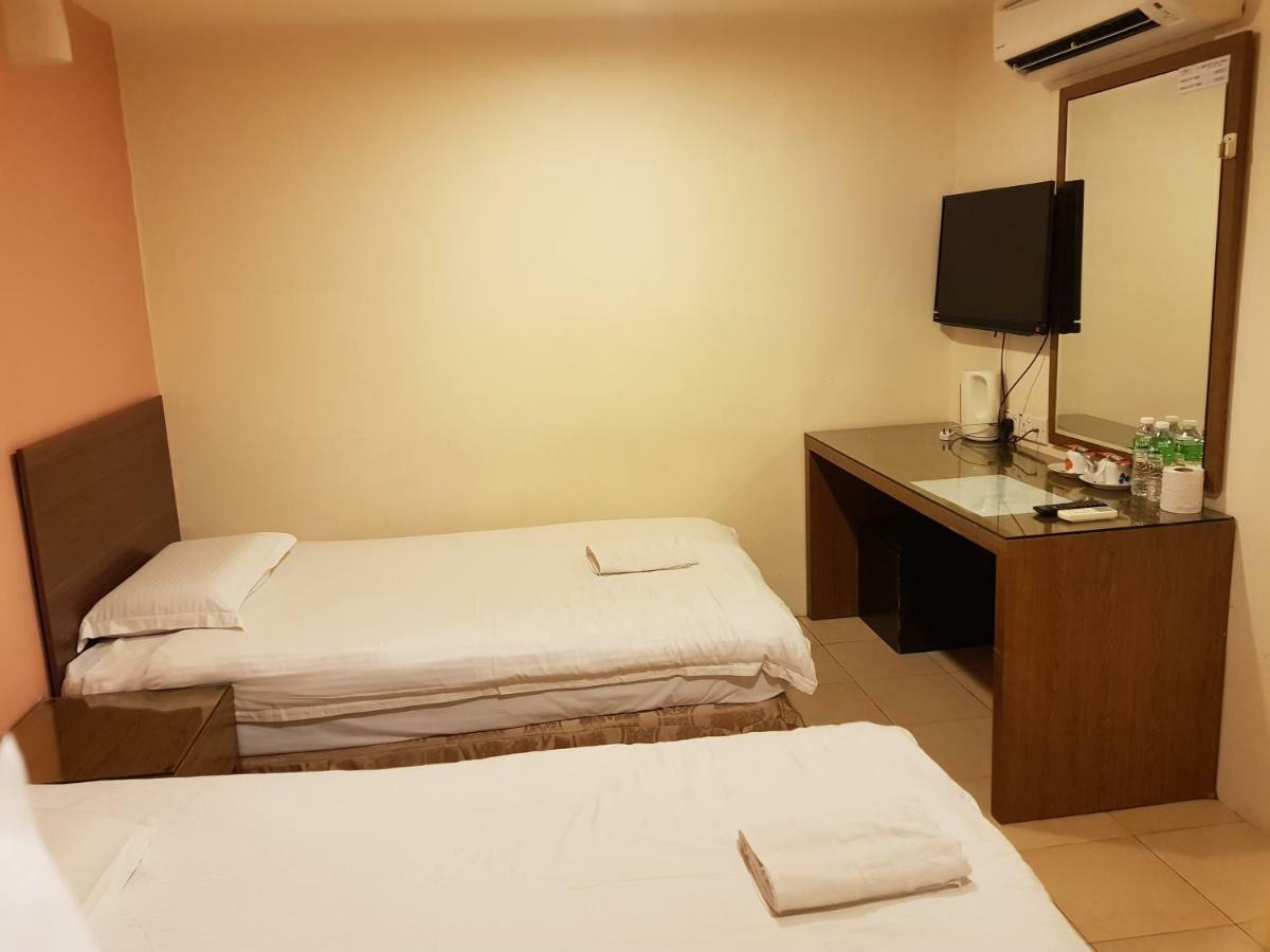 Uptown Hotel Kajang Bagian luar foto