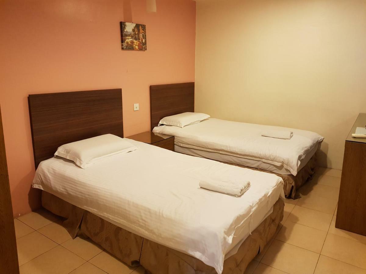 Uptown Hotel Kajang Bagian luar foto