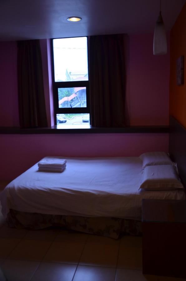 Uptown Hotel Kajang Bagian luar foto